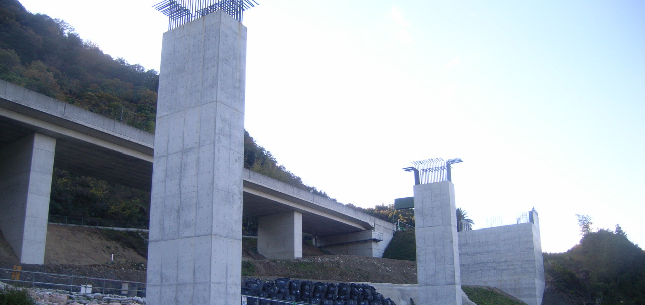 高松自動車道大谷川橋工事